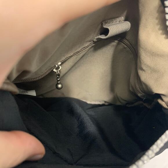 Baggallini Black Nylon Multipocket Zipper Crossbody Bag Travel Everyday - Picture 5 of 7